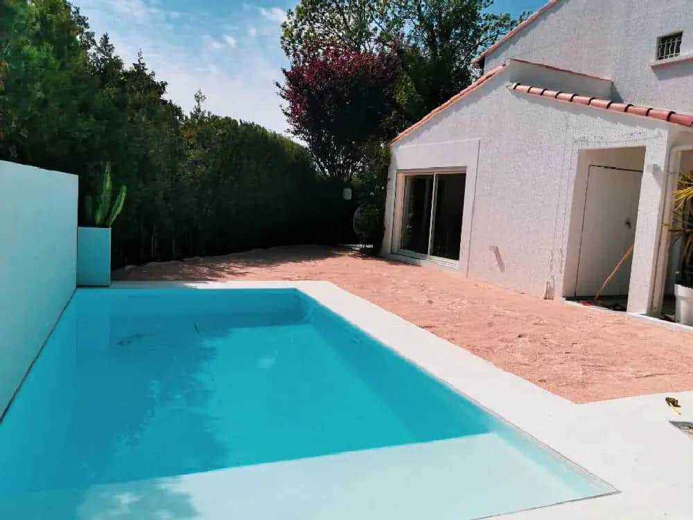 Livraison de sable piscine, gazon synthétique Velaux