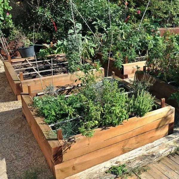 jardinière avec traverses en pin