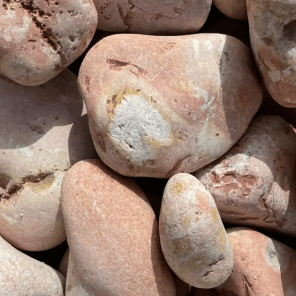 Agrégats de Marbre rose : Galet rose à Belcodene