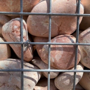 Galet à gabion de marbre rose 60/90 à Bormes-les-Mimosas 