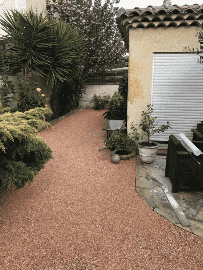 Décoration jardin avec gravier, sable & galets près de Eguilles, Alleins,  Aureille, Aurons, Belcodene - Carriere Vila