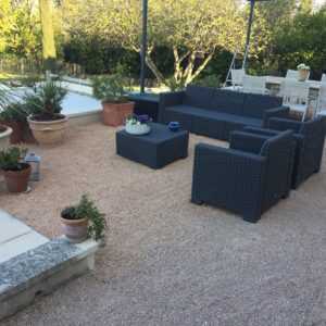 Livraison de gravier de marbre rose, pierres à gabion, galets, sable terrain de pétanque, sable gazon synthétique, sable piscine 13 83 84 06 PACA
