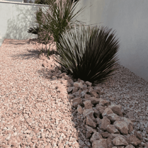 Livraison de gravier, galet, pierres à gabion & sable pétanque