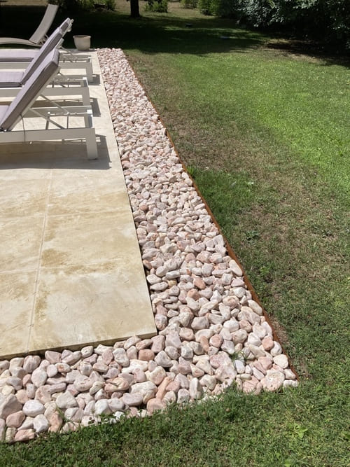 Galet de marbre rose 20/40