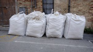 Livraison de gravier décoratif en Big Bag à Nice