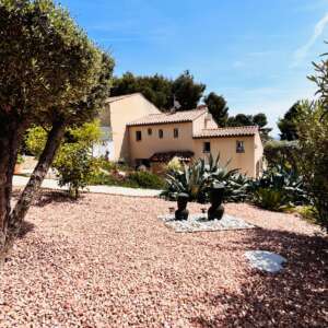 Aménagements extérieurs graviers de marbre rose 6/10 à Laval