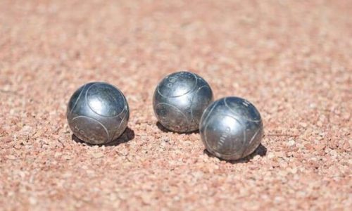 Sable pétanque rose